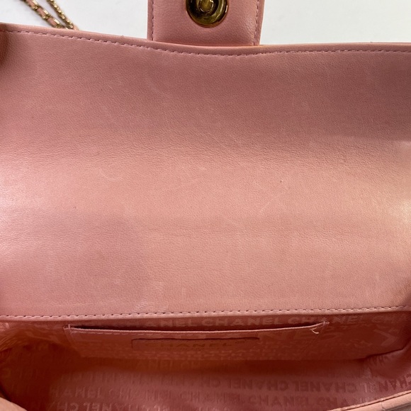 CHANEL Rare Pink Lambskin Single Flap Crossbody - Picture 6 of 16